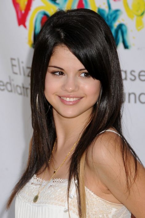 selena-gomez-03_nc.jpg